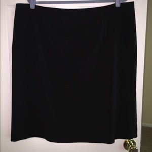 Women’s Black Skirt